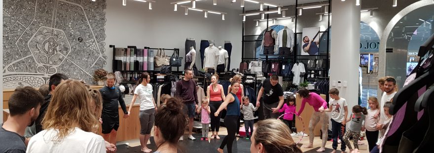 Shine Om partnered with LuLu Lemon to host family yoga classes in Canberra. Visit shineom.com.au for more information.